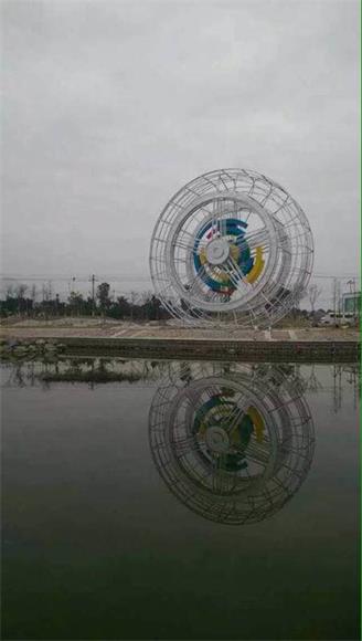 不銹鋼景觀(guān)雕塑