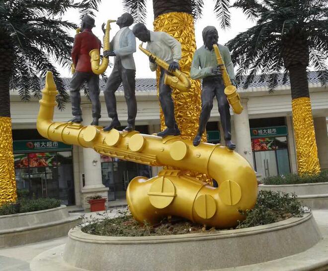 千變萬(wàn)化的玻璃鋼雕塑