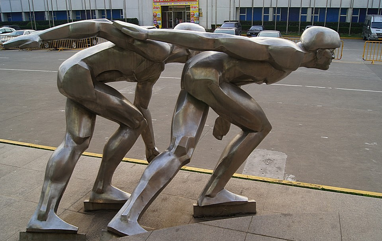 聽(tīng)那些不銹鋼雕塑設計師們怎么說(shuō)