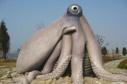 雕塑讓人感覺(jué)快樂(lè )與幸福