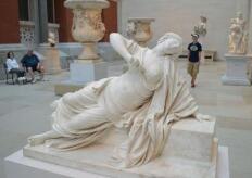 奧迪開(kāi)幕式雕塑 奧迪開(kāi)幕式雕塑