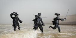 怎么做玻璃鋼人物雕塑 怎么做玻璃鋼人物雕塑