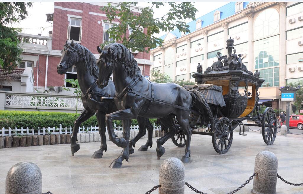 動(dòng)物雕塑的由來(lái)及銅雕馬動(dòng)物雕塑介紹