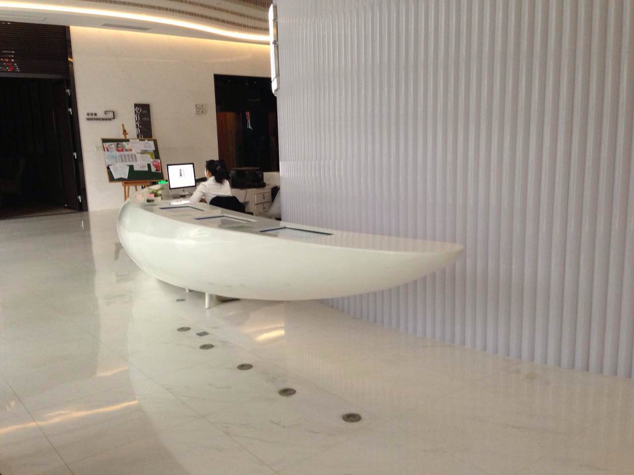 雕塑材質(zhì)的性?xún)r(jià)比選擇