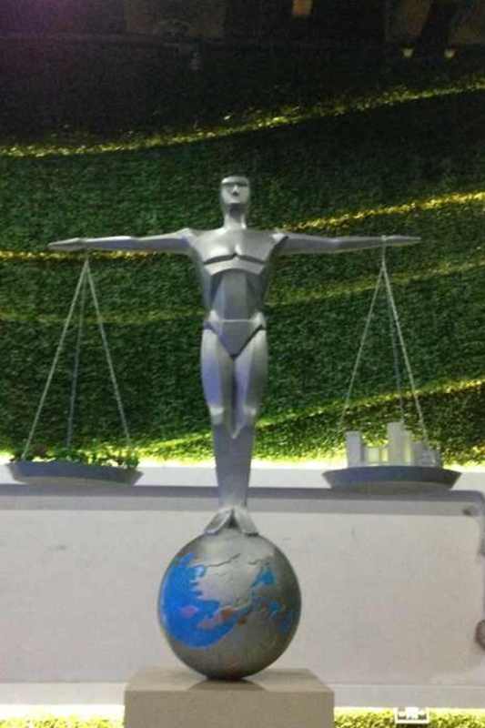 人像不銹鋼雕塑相關(guān)信息簡(jiǎn)介