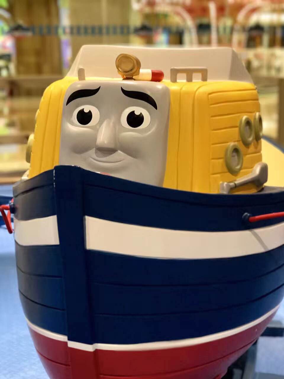 重慶托馬斯玻璃鋼雕塑 重慶托馬斯玻璃鋼雕塑