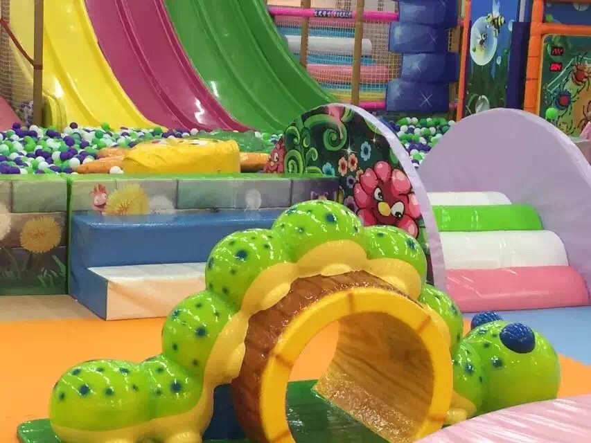 兒童樂(lè )園軟包雕塑