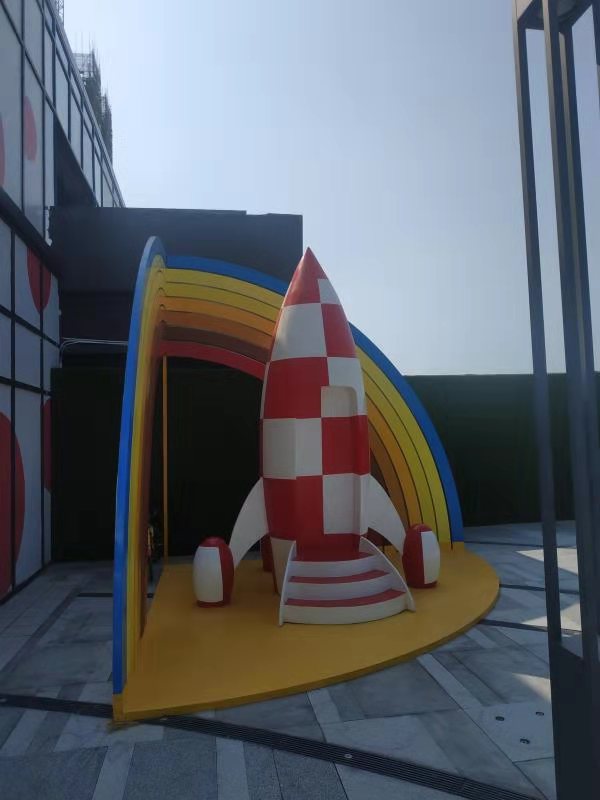 玻璃鋼火箭雕塑 玻璃鋼火箭雕塑