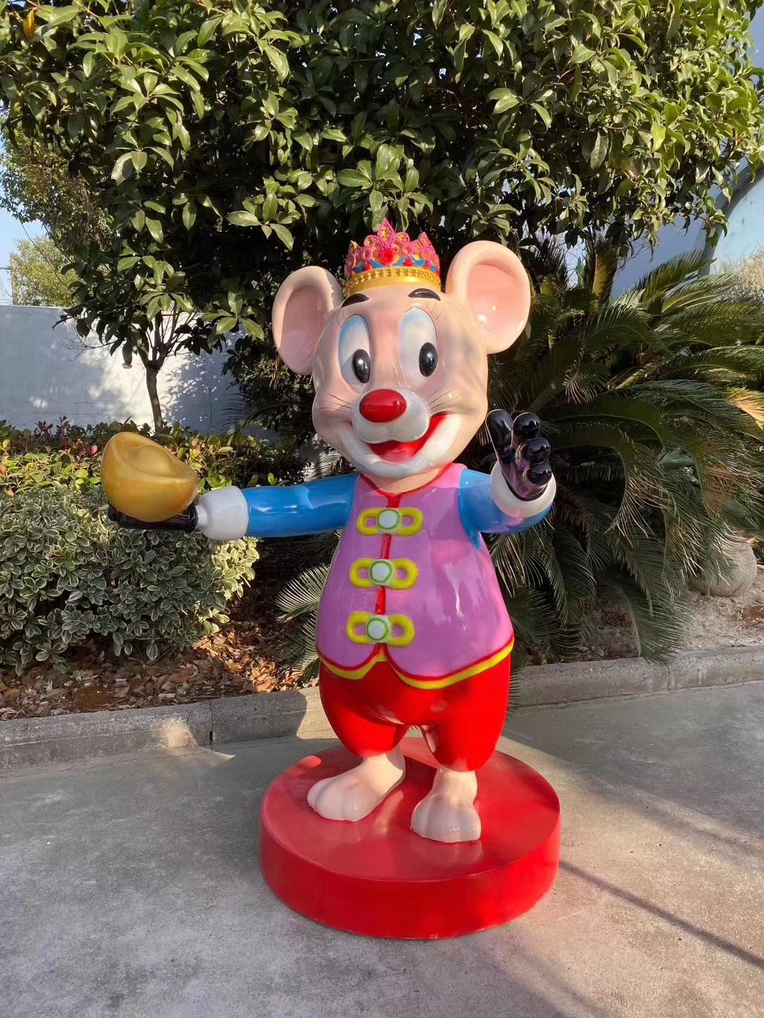 不銹鋼雕塑價(jià)格是多少？什么因素會(huì )影響價(jià)格？