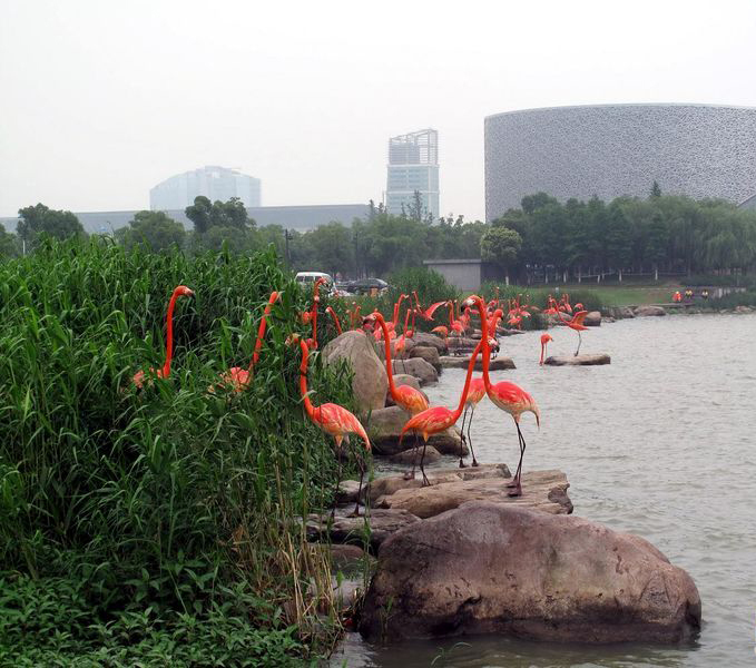 不銹鋼材質(zhì)雕塑的優(yōu)點(diǎn)有哪些？