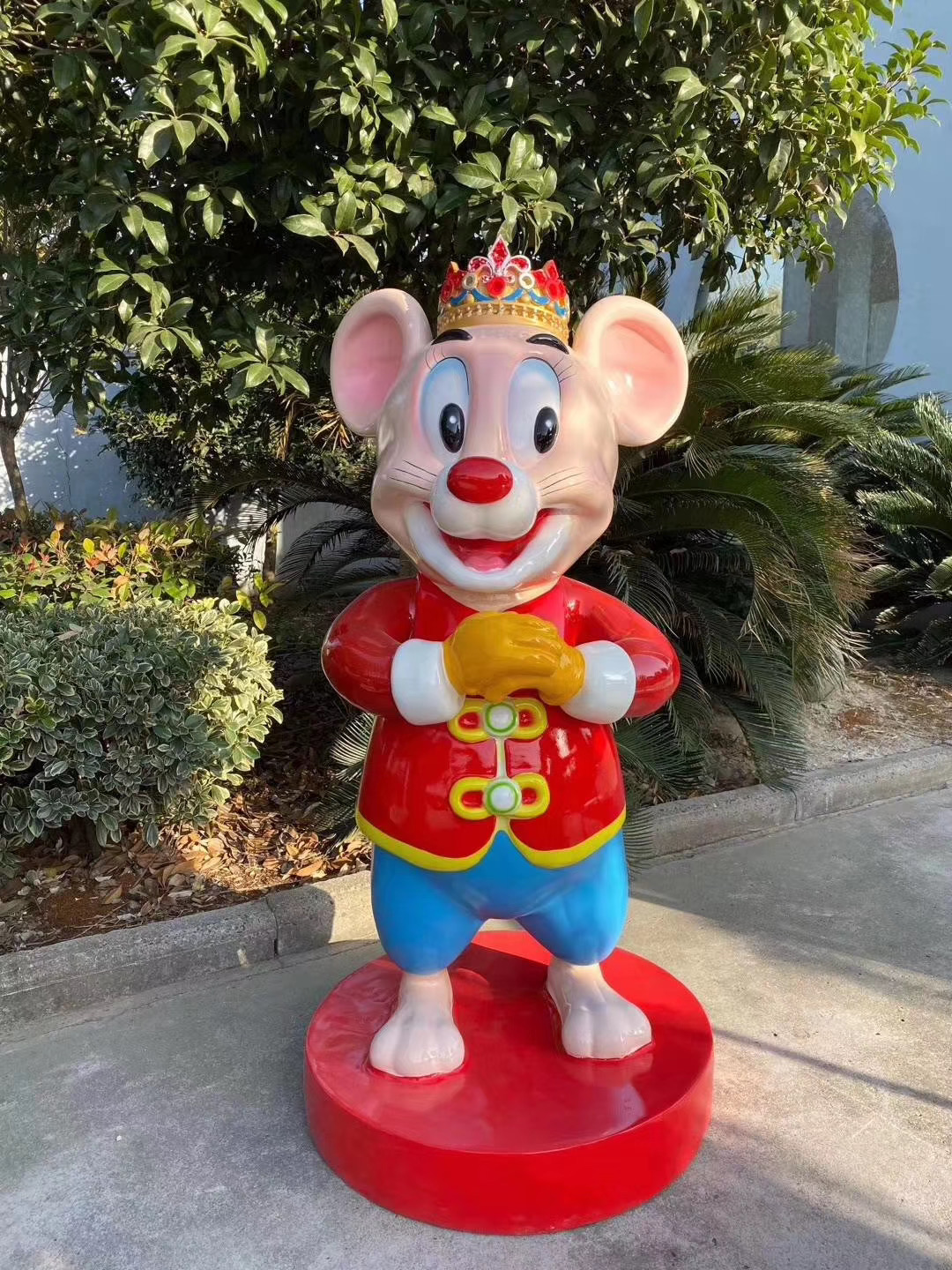 不銹鋼雕塑底座有什么作用嗎？