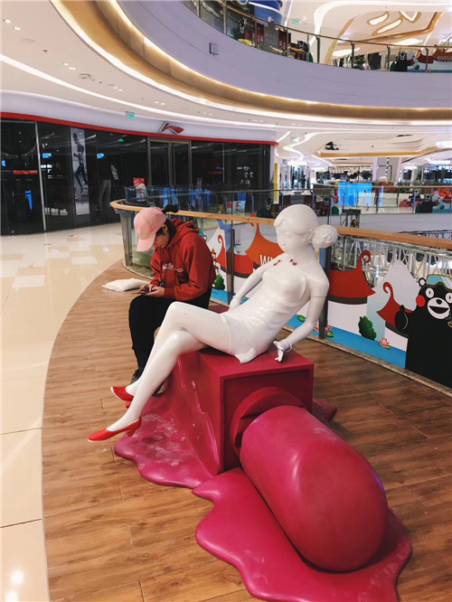 人物銅雕出現的意義！