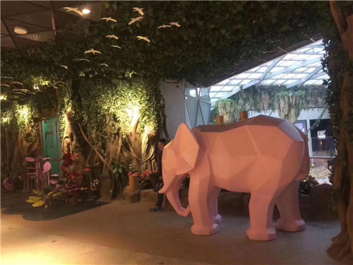 卡通雕塑為什么那么受歡迎？