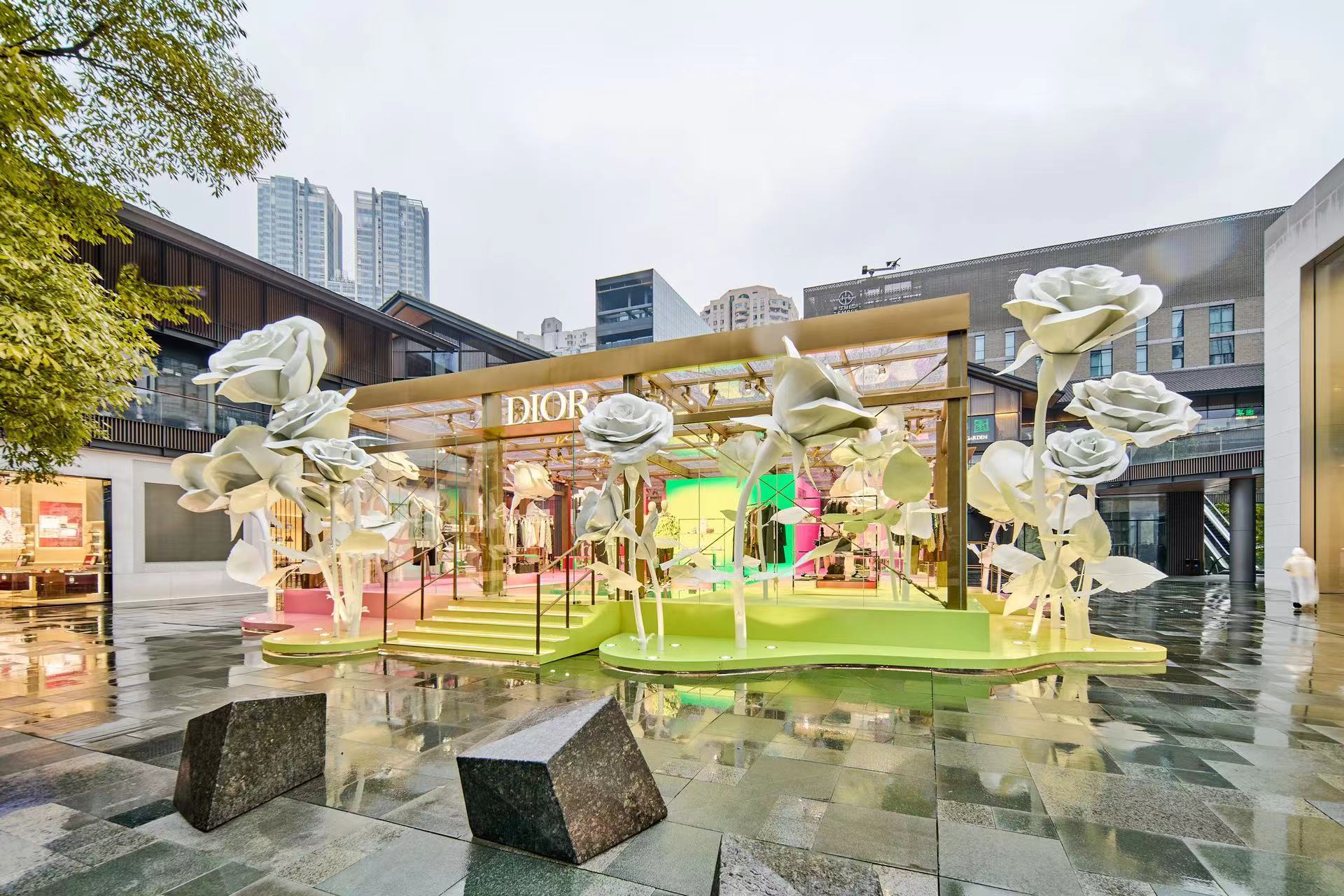 上海戶(hù)外不銹鋼雕塑