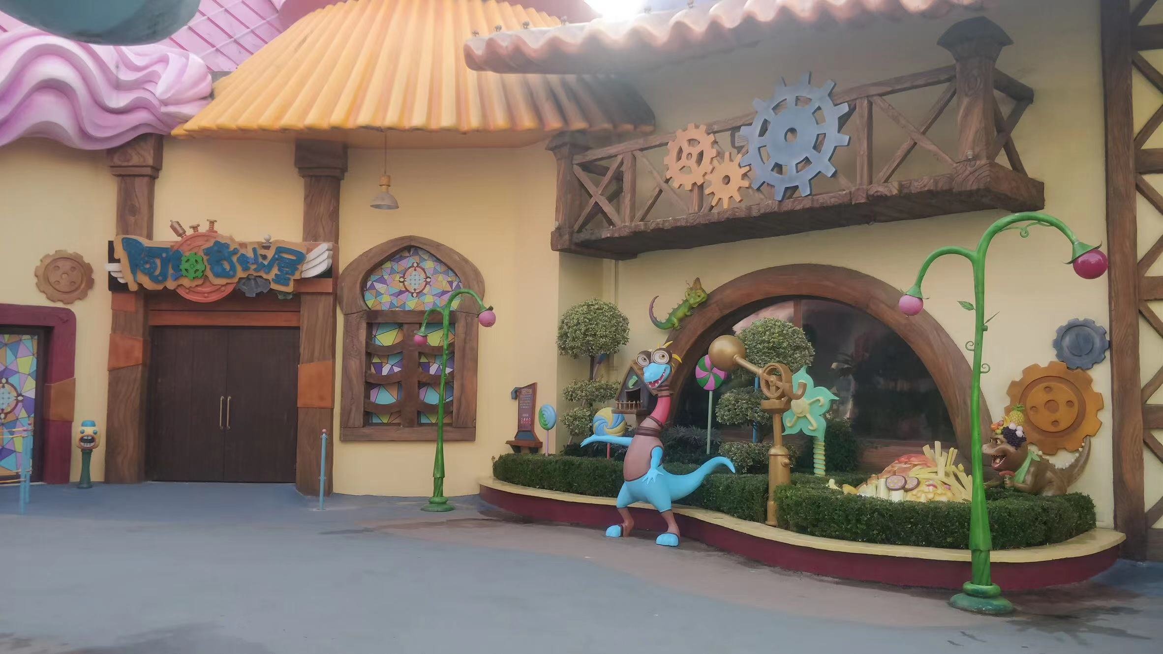 安裝公園不銹鋼雕塑有什么好處？