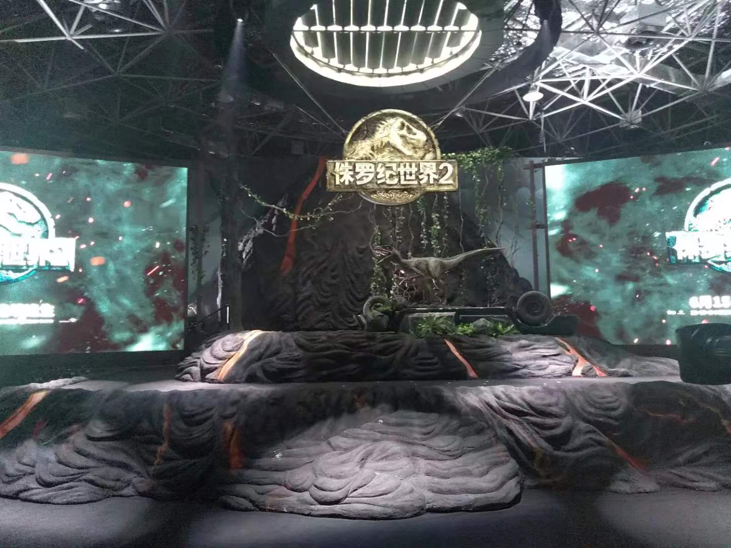 現代公園不銹鋼雕塑的設計風(fēng)格