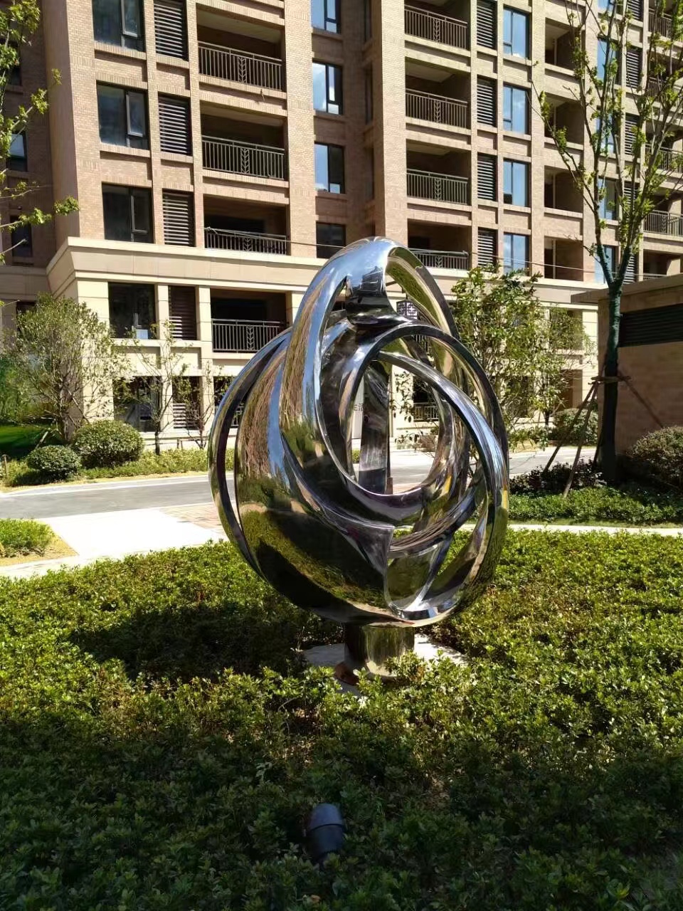 魚(yú)雕塑的美好寓意有哪些？